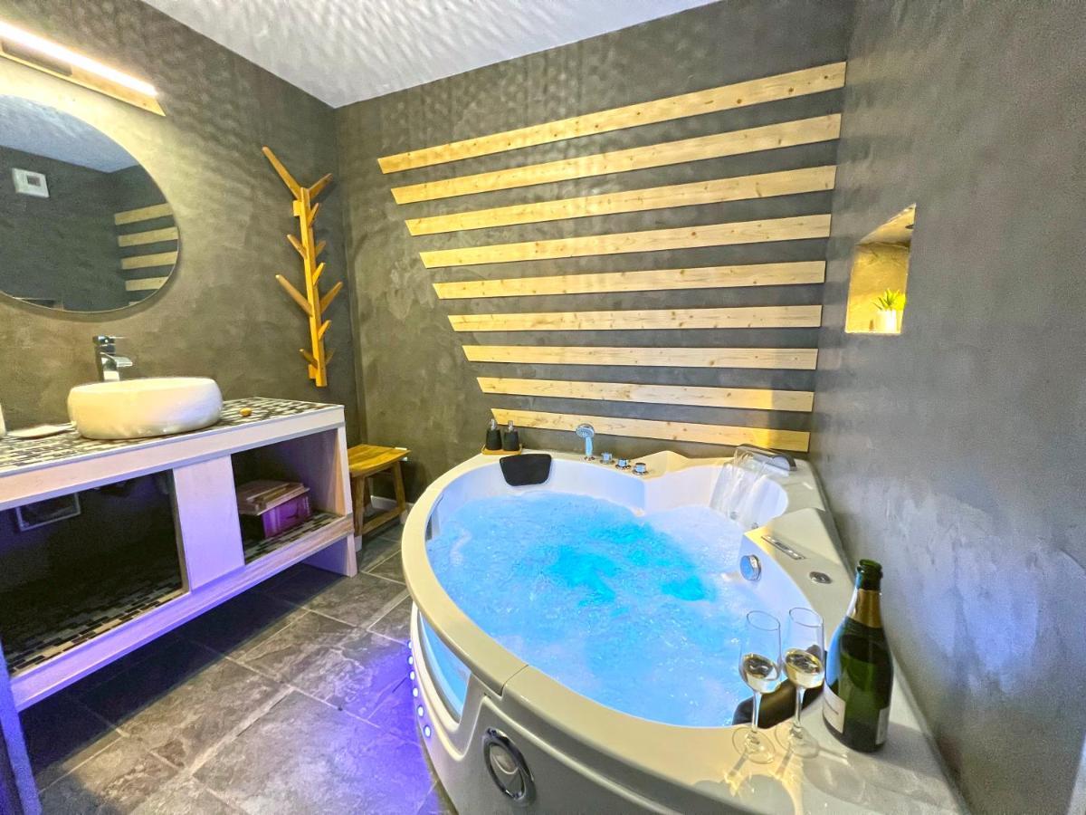 Gite Cosy Avec Jacuzzi Classe 3 Etoiles Poncin 外观 照片