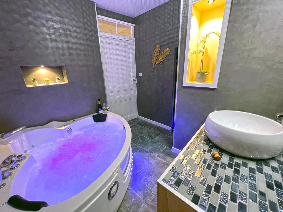 Gite Cosy Avec Jacuzzi Classe 3 Etoiles Poncin 外观 照片